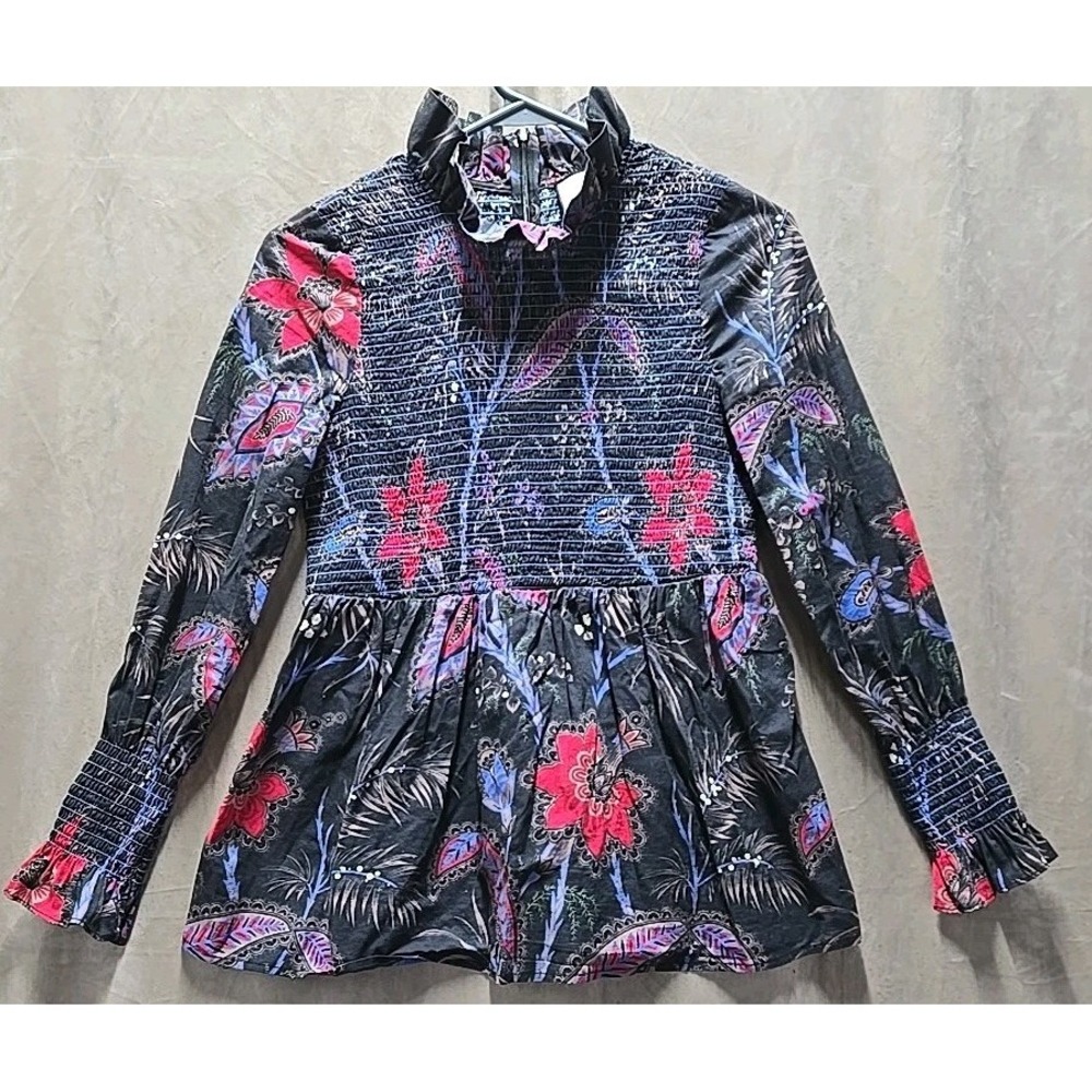 Tuckernuck Sundance Sky Leighton Floral Paisly Black‎ Top Sz S Smocked Peplum